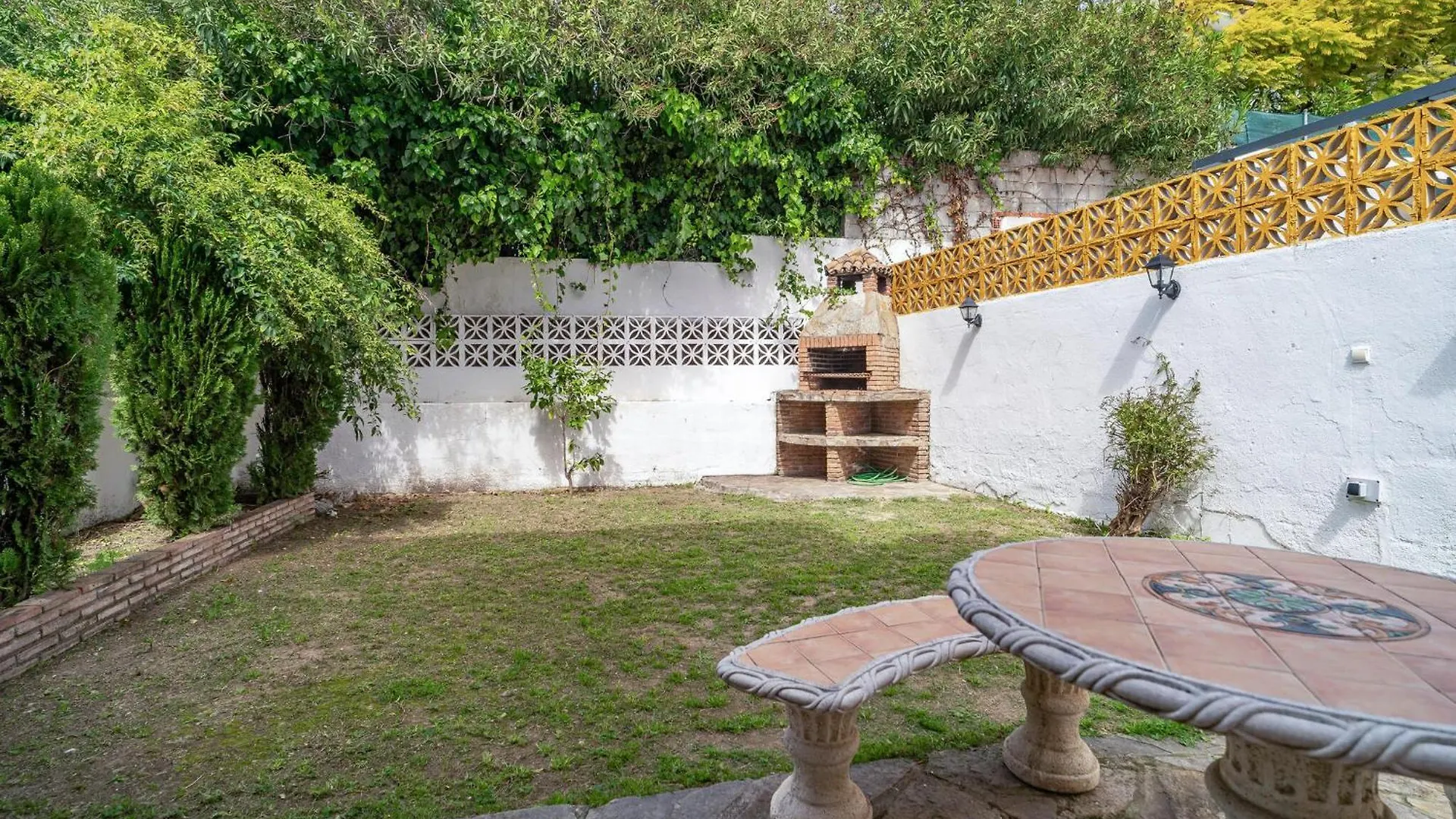 4 Bedroom Gorgeous Home In מארבלה